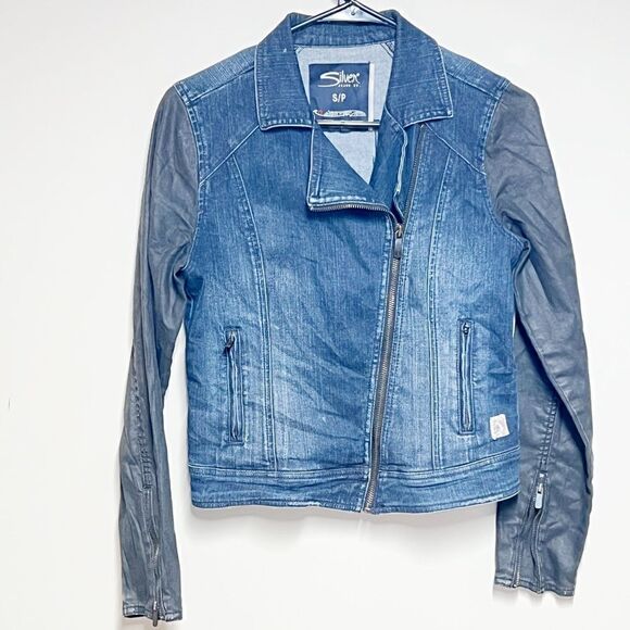 NWT Silver Jeans Denim Assymetrical Zip Two Tone Moto Jean Jacket Womens S - Picture 1 of 7